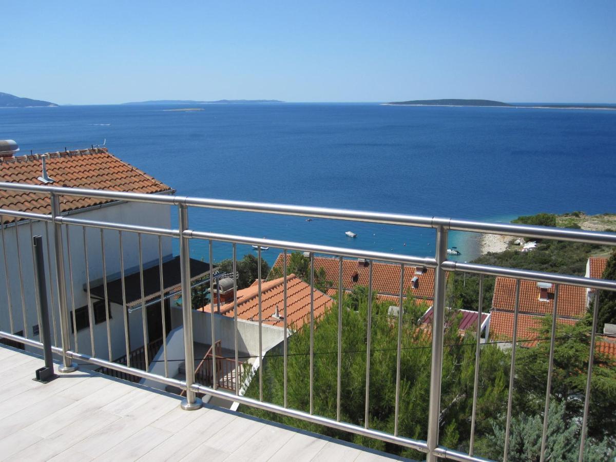 Apartman Zaglav Lägenhet Martinšćica Exteriör bild