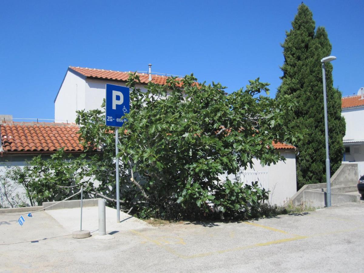 Apartman Zaglav Lägenhet Martinšćica Exteriör bild